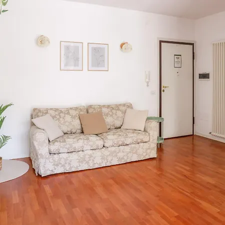 Darsena Dream Parcheggio Privato Due Passi Centro Lägenhet