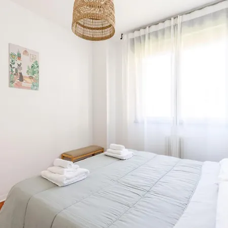 Darsena Dream Parcheggio Privato Due Passi Centro Lägenhet *